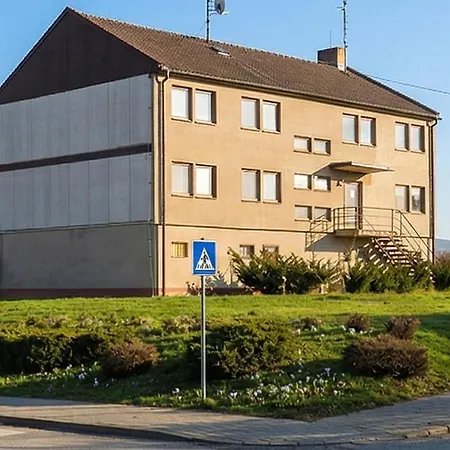 Auberge de jeunesse - Sena *